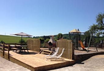 Le Fenil Holiday Home has Balcony rooms