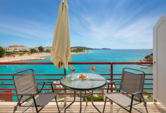 Apartments Villa Zrinka has Balcony rooms