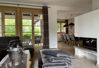 Landhaus Max has Balcony rooms