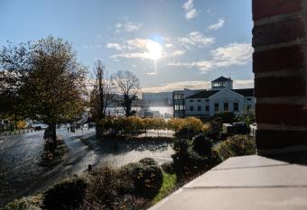 Ferienwohnung mit Weserblick has Balcony rooms