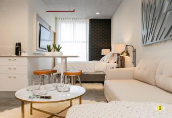 Escalante Executive Studio AC has Balcony rooms