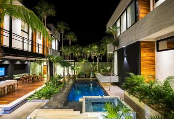 Stunning Villa Steps from the Beach, Tulum with C h e f has Balcony rooms