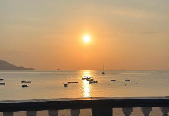 Casa Taboga Lodge has Balcony rooms