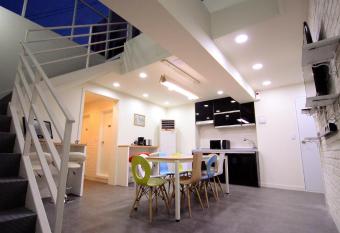 Nol Guesthouse allows 18 year olds to book a room