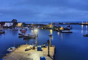 Harbour Tavern Penthouse allows 18 year olds to book a room