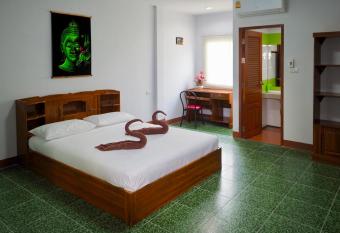 Jardin has Balcony rooms