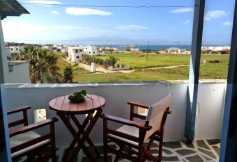 Galini Studios has Balcony rooms