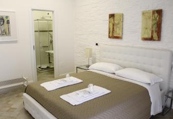 Attico Luxury B&B has Balcony rooms