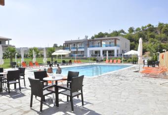 Philoxenia has Balcony rooms