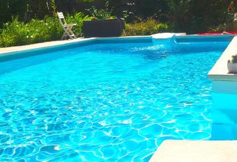 Villa du bonheur has Balcony rooms