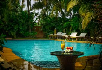 Papa Jolly Eco Resort-Near Morjim Beach Resort has Balcony rooms