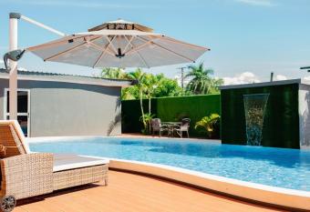 Hibiscus Suites And Residences has Balcony rooms
