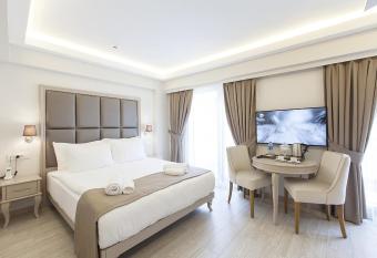 Galata Grace has Balcony rooms