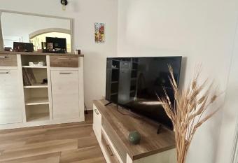 La Maison de Nicole 2 has Balcony rooms