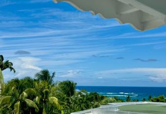 Les Jardins de Joyce has Balcony rooms