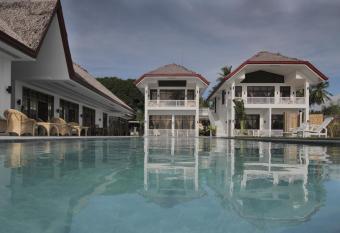 Sea Dream Resorts has Smoking/Balcony rooms