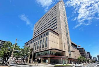 Royal Pines Hotel Chiba has Smoking rooms