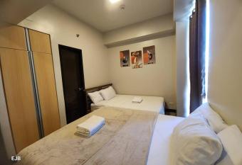 C1-7G Executive Studio with pool , Sea view 8boulevard Mactan Newtown has Balcony rooms