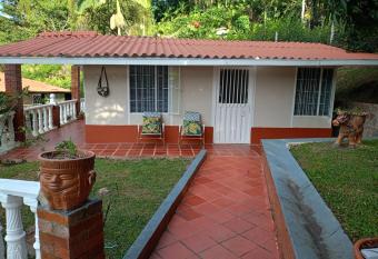 Caba  a Alejandr  a la Vega Cundinamarca has Balcony rooms