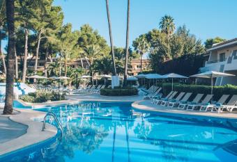 Iberostar Waves Pinos Park has Balcony rooms