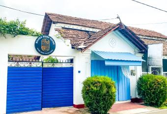 SIlvas Surf Home has Balcony rooms