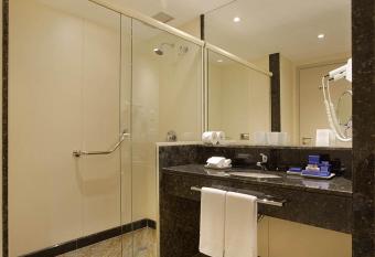 Windsor Brasilia Hotel allows 18 year olds to book a room