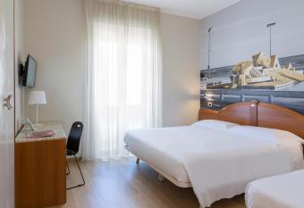 B&B Hotel Pescara has Balcony rooms