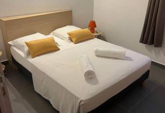 Bungalow coco passion has Balcony rooms