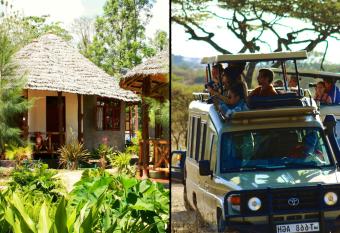 The Vijiji Center Lodge & Safari has Balcony rooms