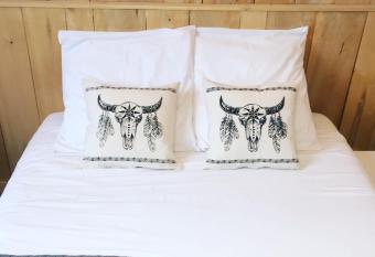 H  tel Aliz  a has Balcony rooms