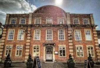 The Red Lion allows 18 year olds to book a room