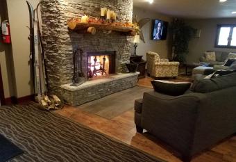 Rib Mountain Inn has Balcony rooms