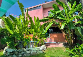 Casa Rosa has Balcony rooms