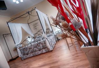 Florinda B&B allows 18 year olds to book a room