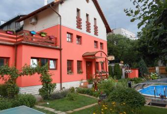 Aranyes   Vend  gh  z Csorbai has Balcony rooms