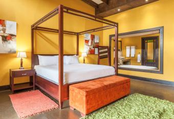 Riverstone Lodge has Balcony rooms