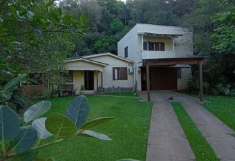 Para  so na Serra has Balcony rooms