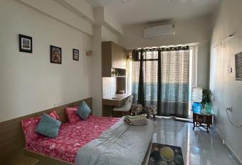 Sky the limit by Turismo has Balcony rooms