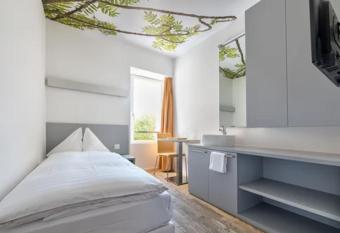 Heiwa allows 18 year olds to book a room