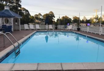 Chincoteague Inn has Balcony rooms