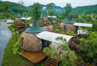2Someplace Resort has Balcony rooms