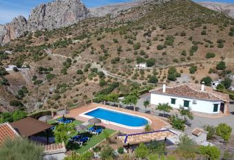 Casa Rural El Puerto has Balcony rooms