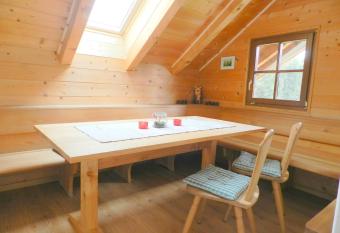 Laerchhof has Balcony rooms