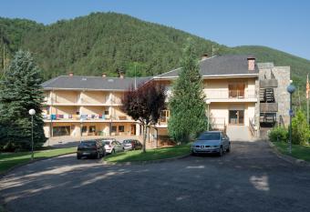 Planoles Xanascat has Balcony rooms