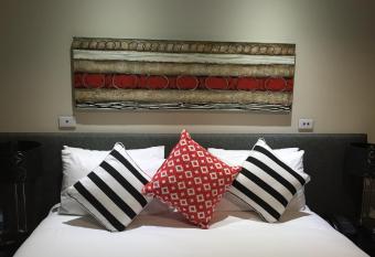 Calamvale Hotel Suites and Conference Centre allows 18 year olds to book a room