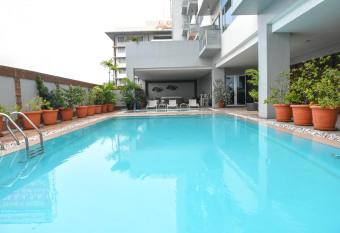 Alicia Apartelle has Balcony rooms