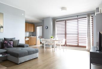 Renttner Apartamenty has Balcony rooms