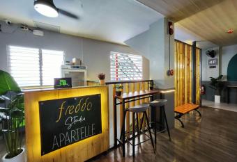 Freddo Studio Apartelle has Balcony rooms