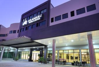 Aranjuez Hotel & Suites allows 18 year olds to book a room