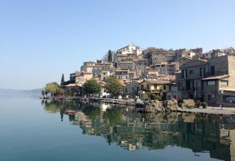 La Casa sul Lago has Balcony rooms